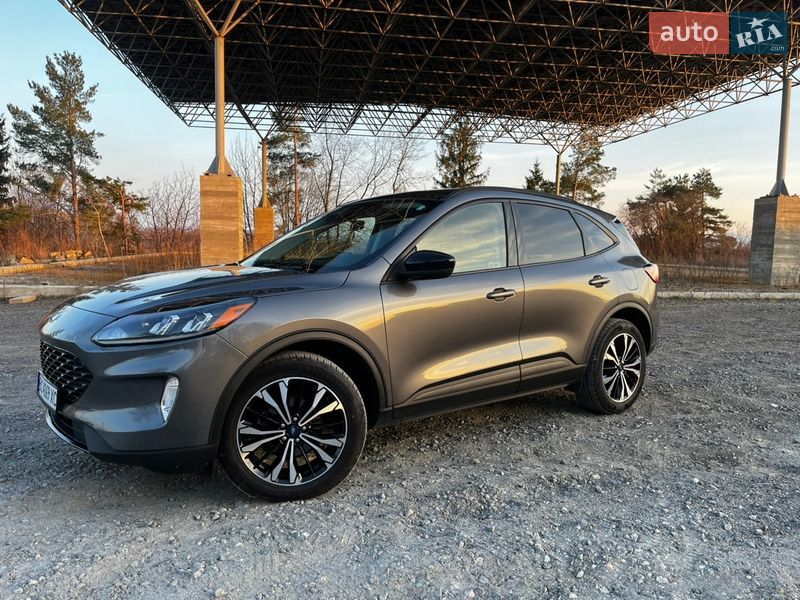 Внедорожник / Кроссовер Ford Escape 2021 в Самборе