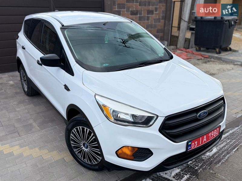 Внедорожник / Кроссовер Ford Escape 2017 в Киеве фото 2 Внедорожник / Кроссовер Ford Escape 2017 в Киеве