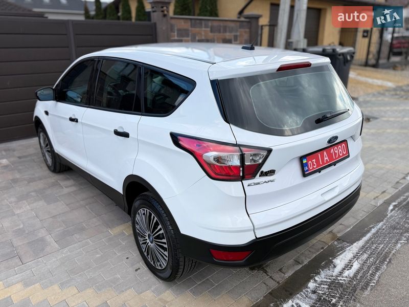Внедорожник / Кроссовер Ford Escape 2017 в Киеве фото 8 Внедорожник / Кроссовер Ford Escape 2017 в Киеве