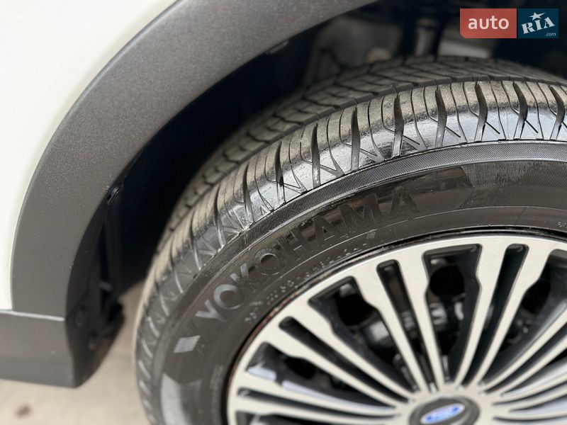 Внедорожник / Кроссовер Ford Escape 2017 в Киеве фото 13 Внедорожник / Кроссовер Ford Escape 2017 в Киеве