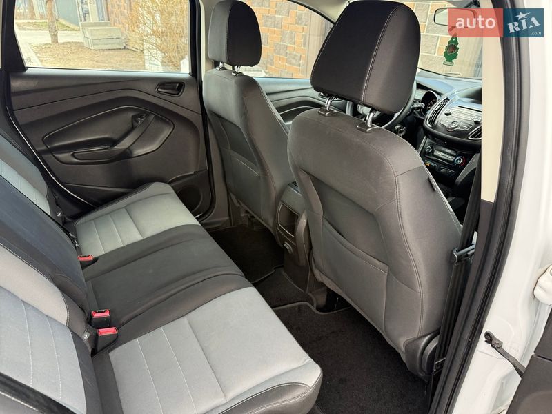 Внедорожник / Кроссовер Ford Escape 2017 в Киеве фото 27 Внедорожник / Кроссовер Ford Escape 2017 в Киеве