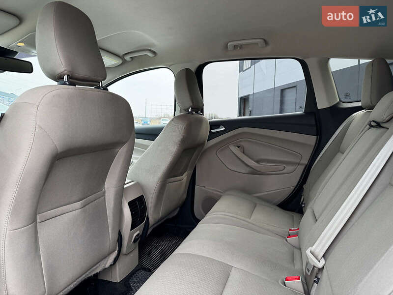 Внедорожник / Кроссовер Ford Escape 2017 в Львове