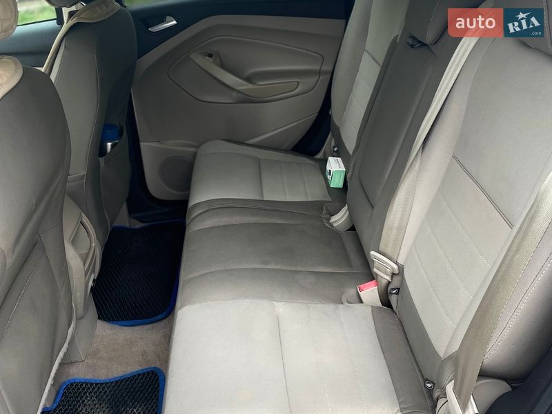 Внедорожник / Кроссовер Ford Escape 2014 в Бершади