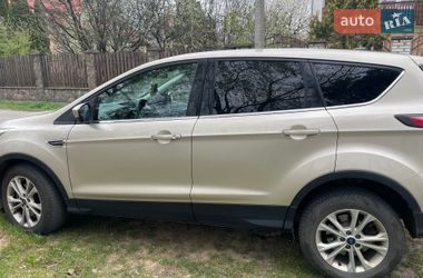 Внедорожник / Кроссовер Ford Escape 2016 в Ужгороде