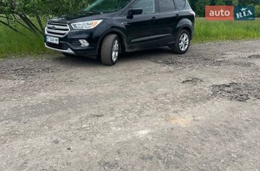 Позашляховик / Кросовер Ford Escape 2016 в Івано-Франківську