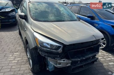 Внедорожник / Кроссовер Ford Escape 2017 в Львове