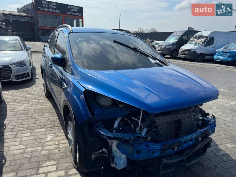 Позашляховик / Кросовер Ford Escape 2017 в Львові
