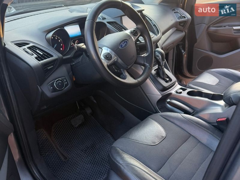 Внедорожник / Кроссовер Ford Escape 2014 в Житомире