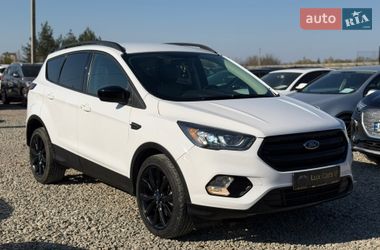 Позашляховик / Кросовер Ford Escape 2019 в Івано-Франківську