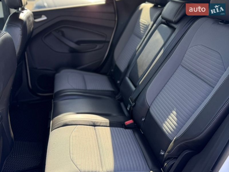 Позашляховик / Кросовер Ford Escape 2019 в Івано-Франківську