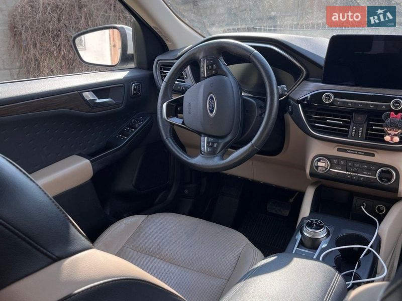 Внедорожник / Кроссовер Ford Escape 2020 в Каменском