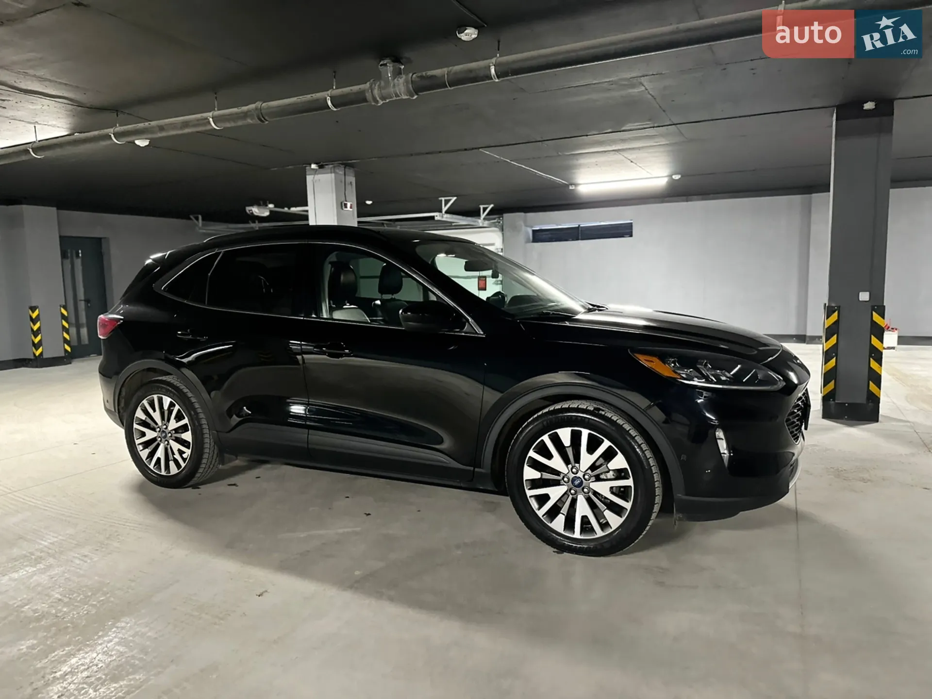 Ford Escape 2021 VIN 1FMCU0DZ1MUB16182 фото оголошення 5 з 53