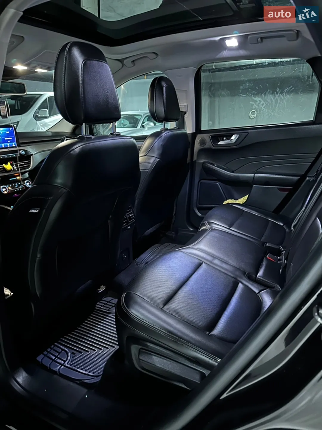 Ford Escape 2021 VIN 1FMCU0DZ1MUB16182 фото оголошення 45 з 53