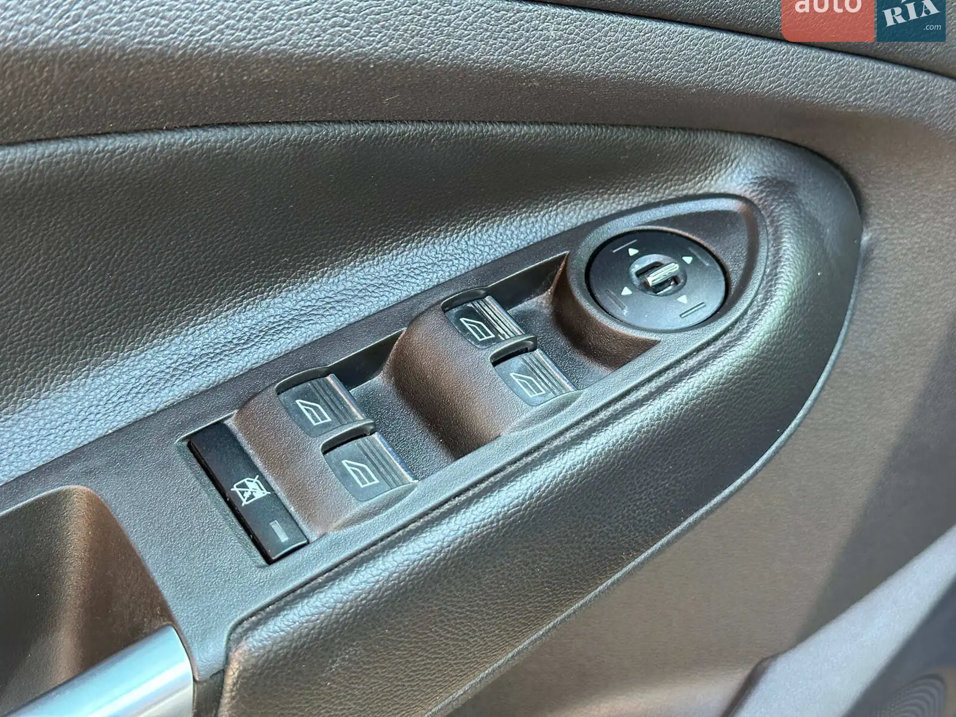 2012 Ford Escape - мініатюра 9