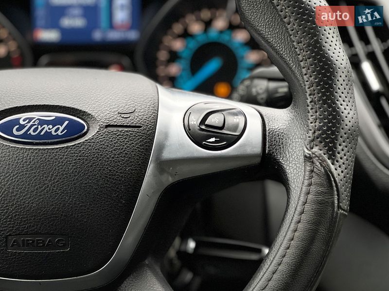 Внедорожник / Кроссовер Ford Escape 2015 в Львове