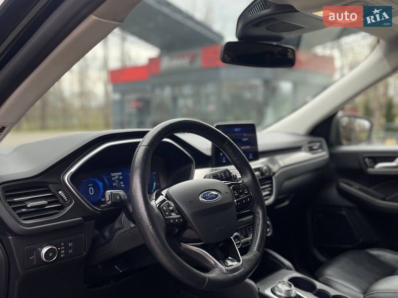 Позашляховик / Кросовер Ford Escape 2021 в Кременчуці