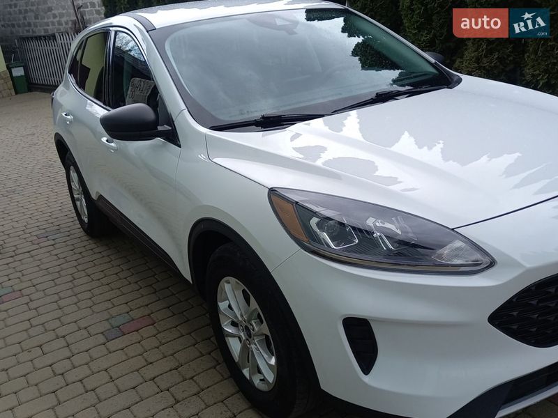 Позашляховик / Кросовер Ford Escape 2022 в Львові