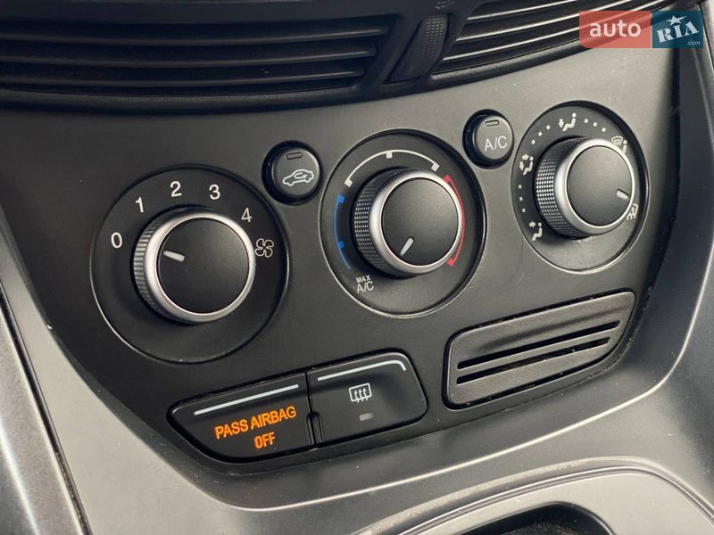 Позашляховик / Кросовер Ford Escape 2016 в Дніпрі