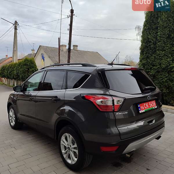 Внедорожник / Кроссовер Ford Escape 2018 в Дубно