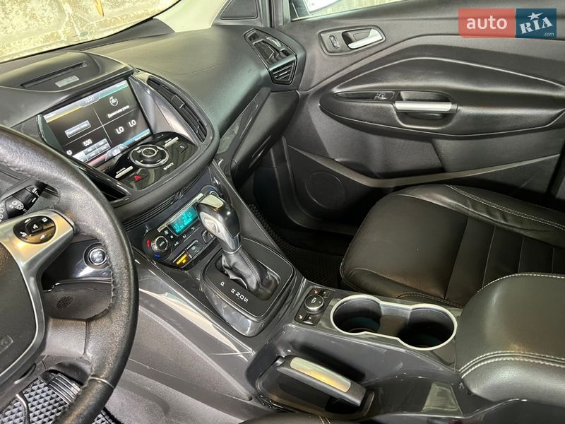 Позашляховик / Кросовер Ford Escape 2015 в Дніпрі фото 11 Позашляховик / Кросовер Ford Escape 2015 в Дніпрі
