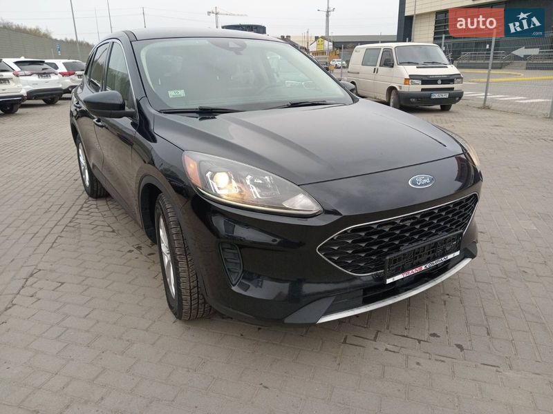 Внедорожник / Кроссовер Ford Escape 2020 в Львове