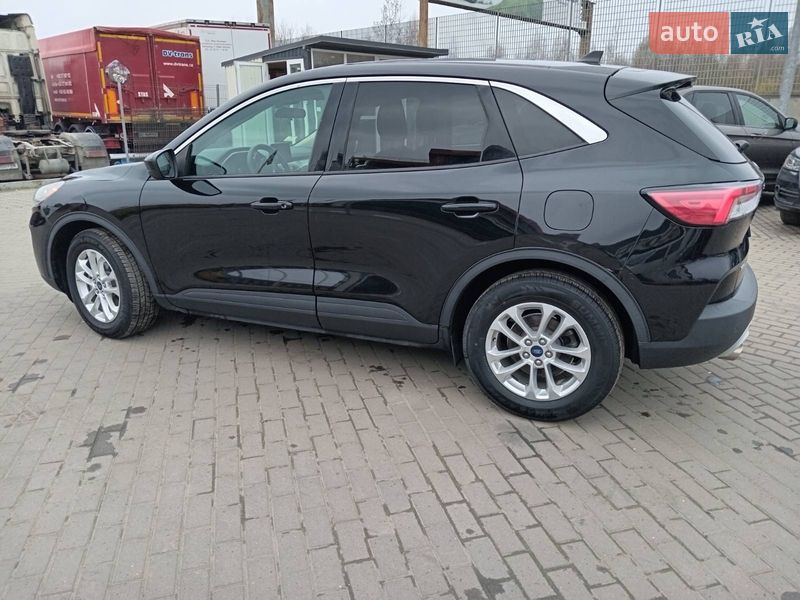 Внедорожник / Кроссовер Ford Escape 2020 в Львове