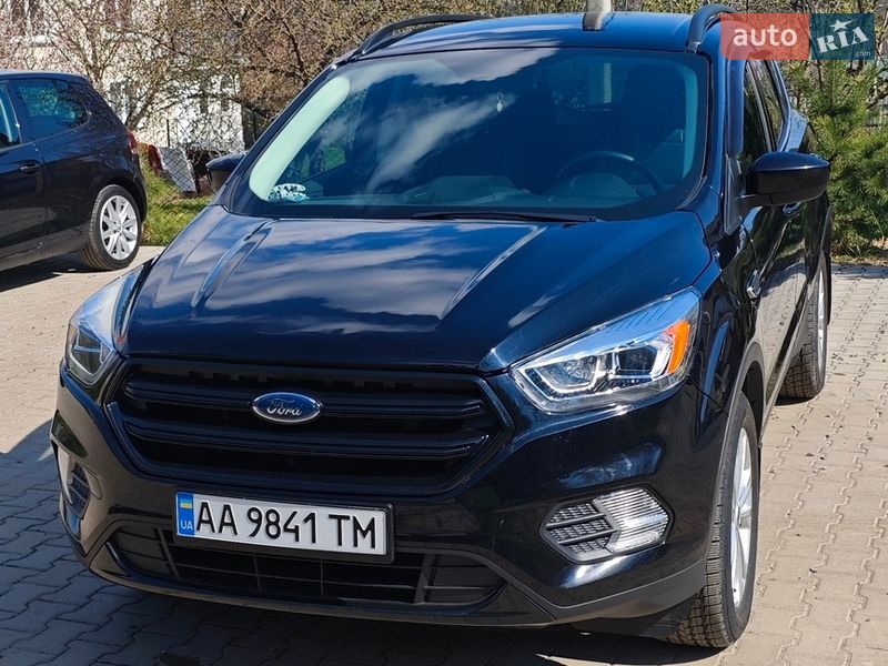 Позашляховик / Кросовер Ford Escape 2019 в Чернівцях фото 6 Позашляховик / Кросовер Ford Escape 2019 в Чернівцях