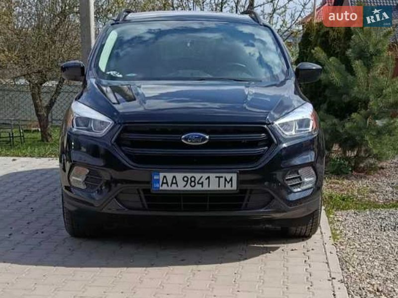 Позашляховик / Кросовер Ford Escape 2019 в Чернівцях фото 2 Позашляховик / Кросовер Ford Escape 2019 в Чернівцях