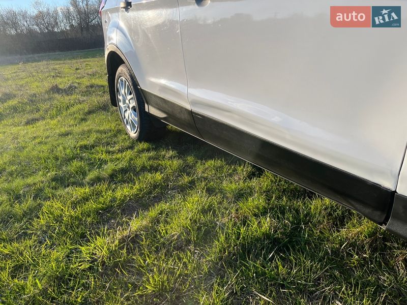 Позашляховик / Кросовер Ford Escape 2019 в Сумах