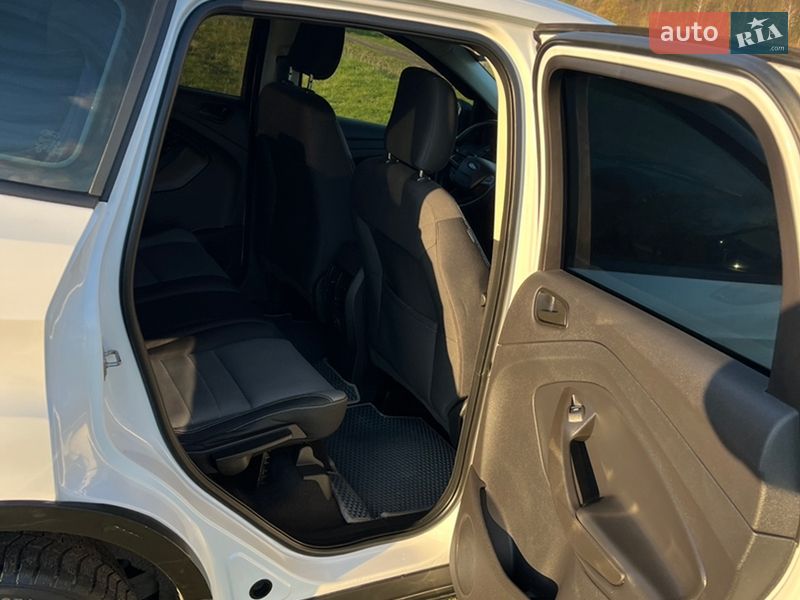 Позашляховик / Кросовер Ford Escape 2019 в Сумах