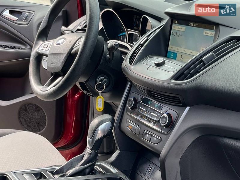 Позашляховик / Кросовер Ford Escape 2018 в Львові