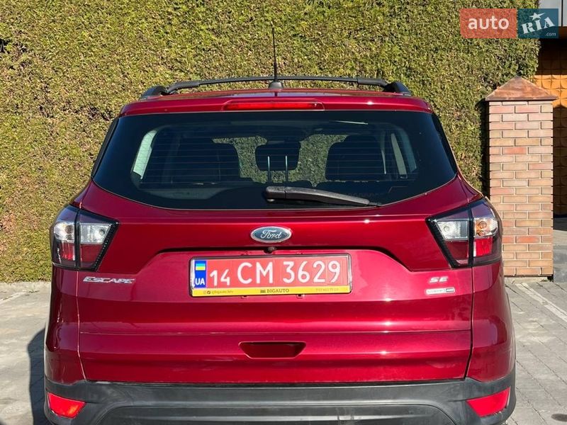 Позашляховик / Кросовер Ford Escape 2017 в Львові