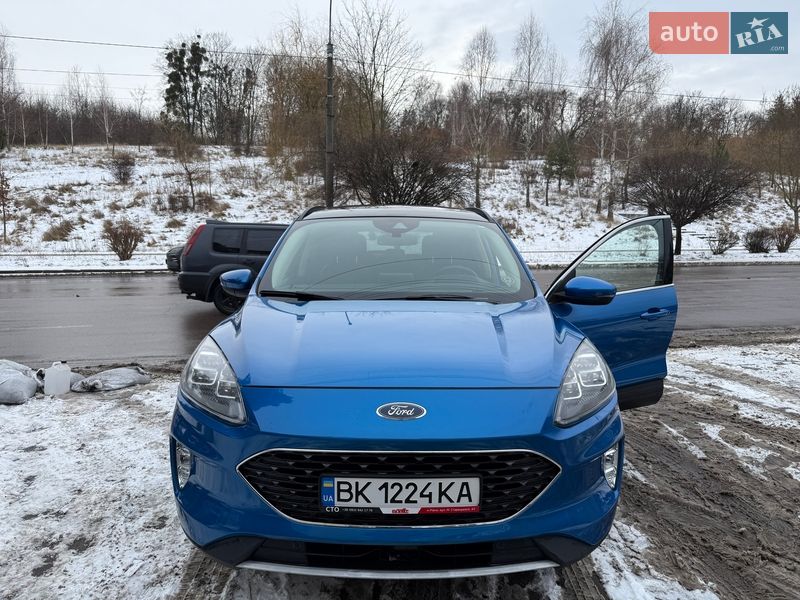 Позашляховик / Кросовер Ford Escape 2020 в Рівному