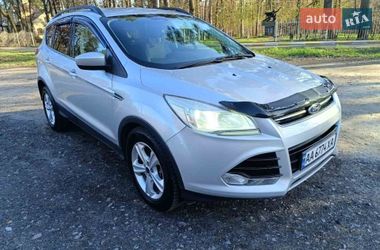 Позашляховик / Кросовер Ford Escape 2015 в Києві