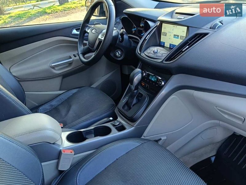 Позашляховик / Кросовер Ford Escape 2015 в Києві фото 10 Позашляховик / Кросовер Ford Escape 2015 в Києві