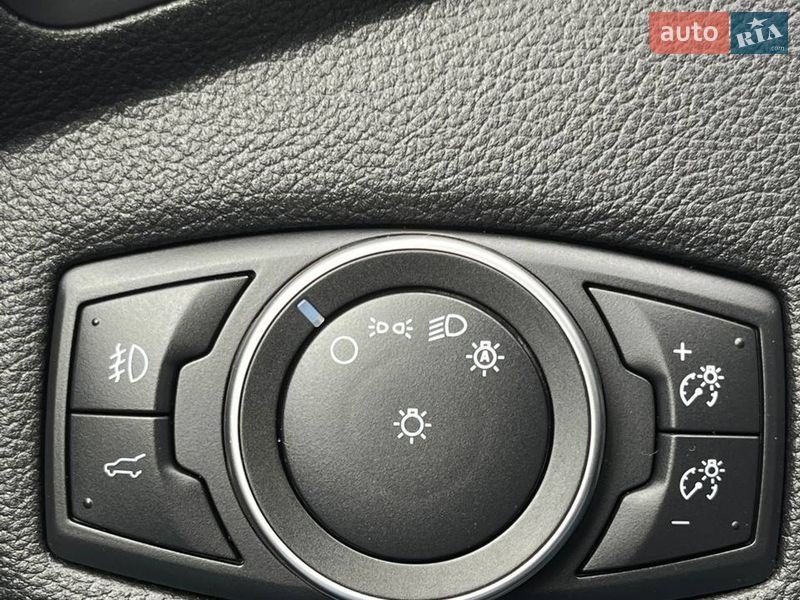 Позашляховик / Кросовер Ford Escape 2018 в Львові