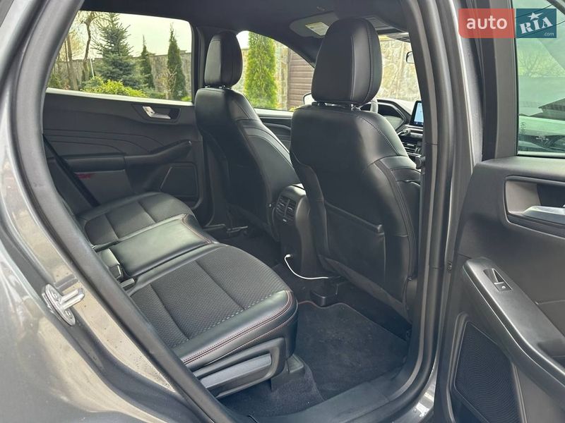 Внедорожник / Кроссовер Ford Escape 2023 в Львове