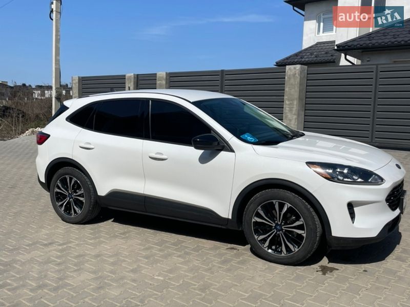 Внедорожник / Кроссовер Ford Escape 2021 в Львове