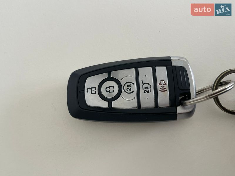 Внедорожник / Кроссовер Ford Escape 2021 в Львове