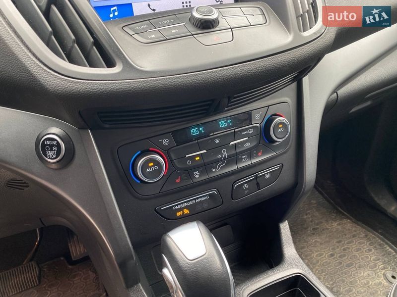 Позашляховик / Кросовер Ford Escape 2019 в Львові