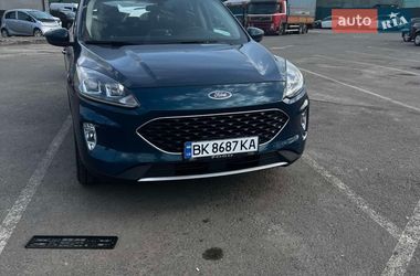 Позашляховик / Кросовер Ford Escape 2019 в Рівному