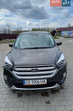 Позашляховик / Кросовер Ford Escape 2018 в Вижниці