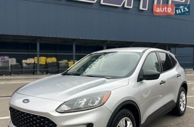 Внедорожник / Кроссовер Ford Escape 2020 в Киеве