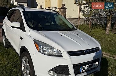 Внедорожник / Кроссовер Ford Escape 2016 в Стрые