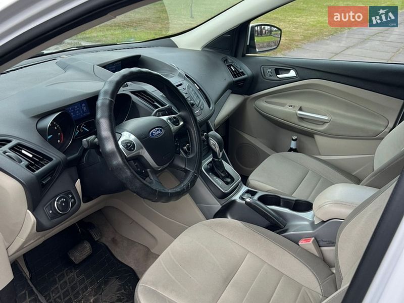 Внедорожник / Кроссовер Ford Escape 2012 в Каменском