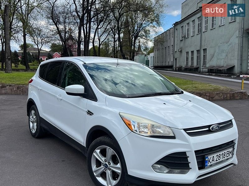 Внедорожник / Кроссовер Ford Escape 2012 в Каменском