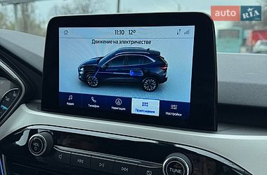 Внедорожник / Кроссовер Ford Escape 2021 в Киеве