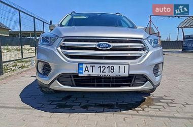 Внедорожник / Кроссовер Ford Escape 2019 в Городенке