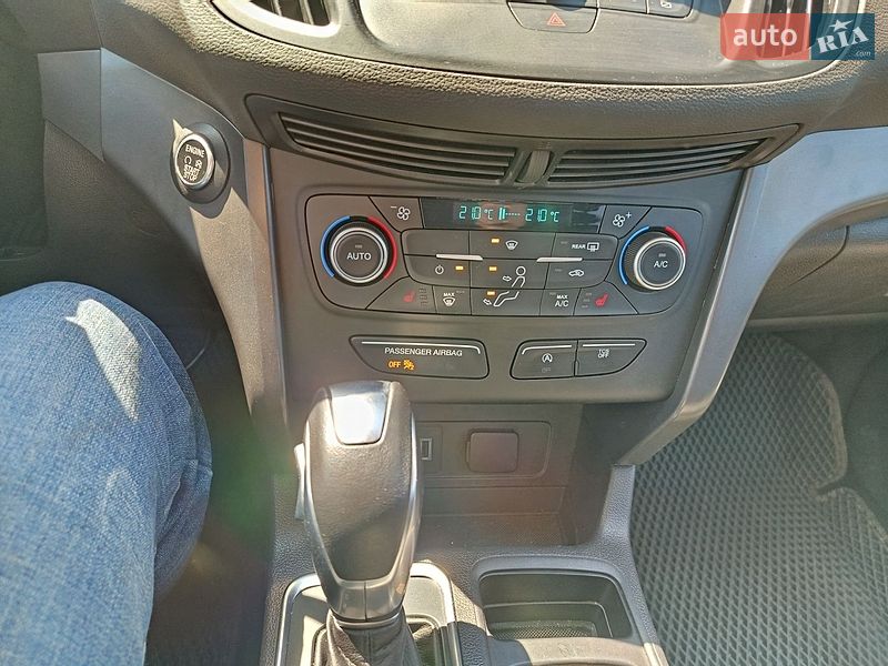 Позашляховик / Кросовер Ford Escape 2019 в Городенці
