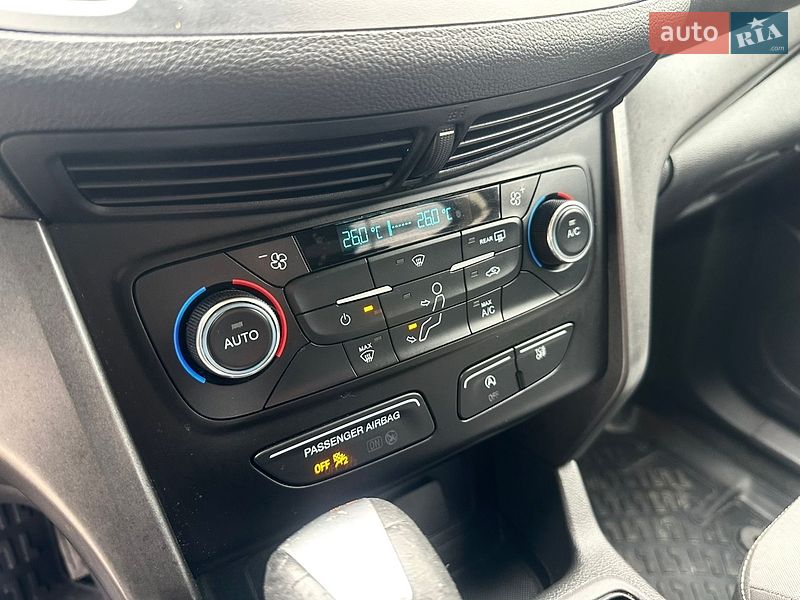 Внедорожник / Кроссовер Ford Escape 2017 в Львове